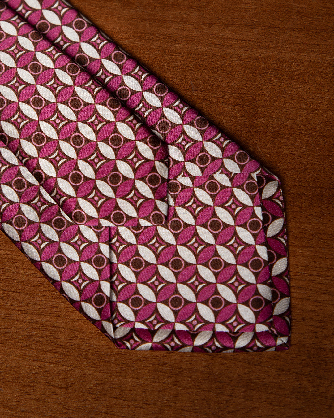 Cravatta Rosa e Arancio con Mosaico Geometrico
