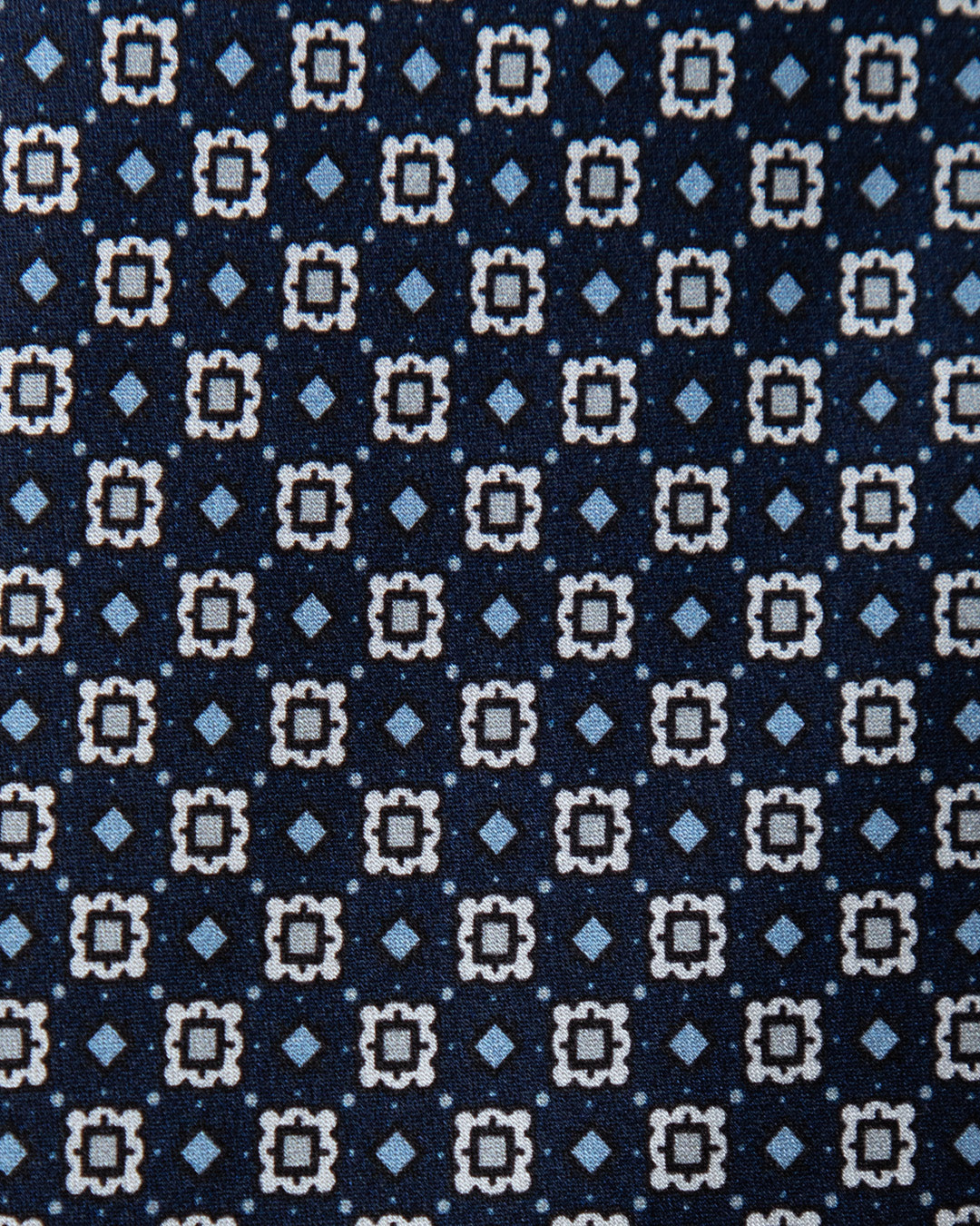 Cravatta Blu Tema Floreale con Reticolo Bianco e Avio