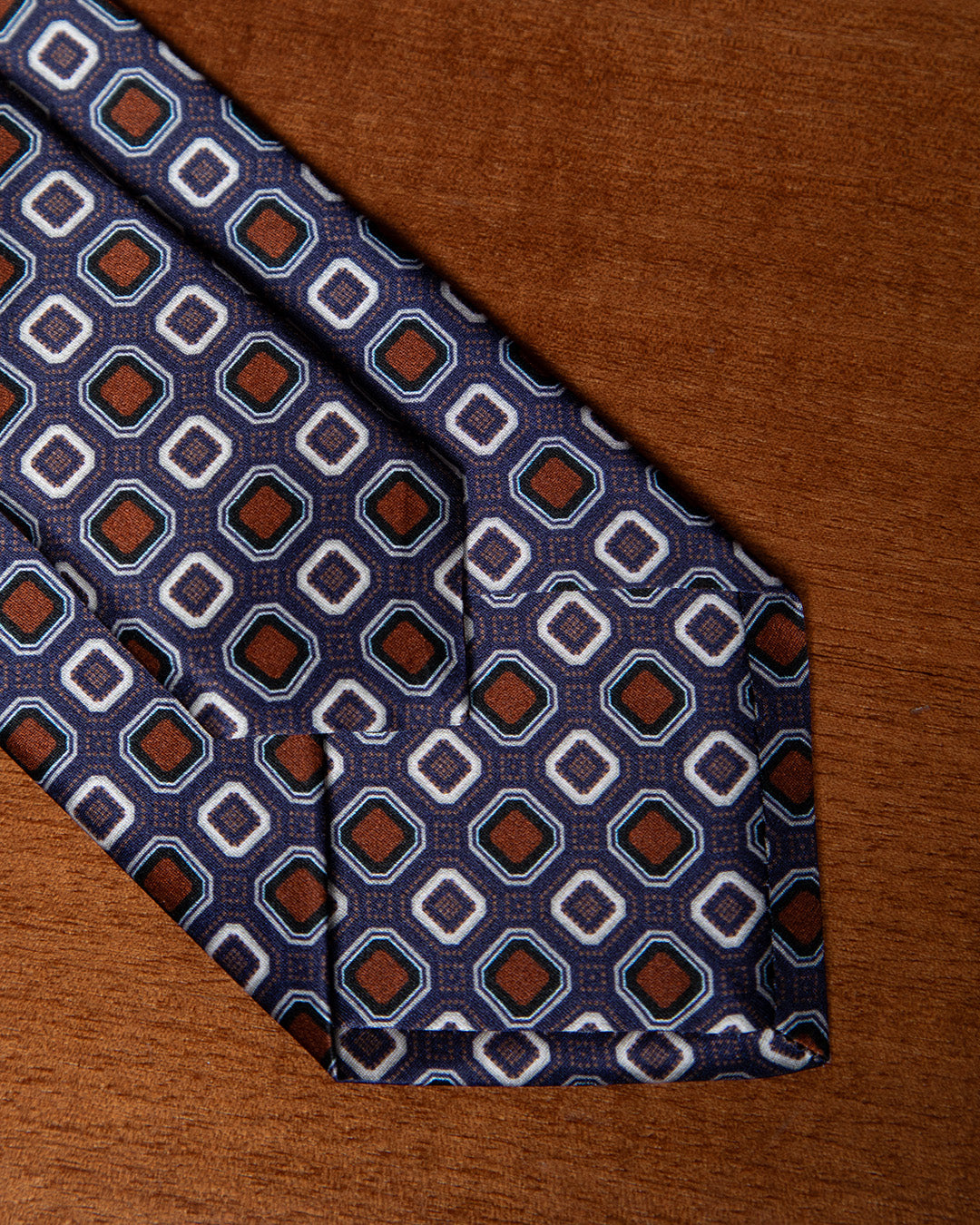 Cravatta Blu Notte con Moduli Ottagonali Rame