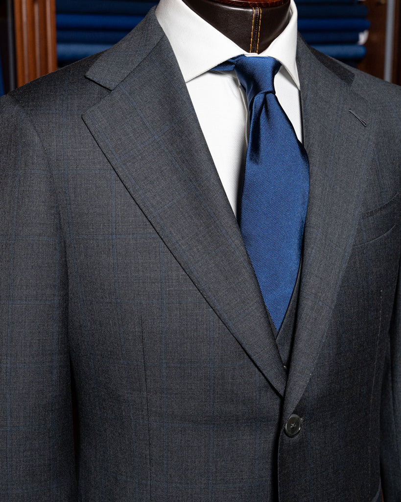 Abito Giotto Grigio Scuro Quadri Blu con Gilet