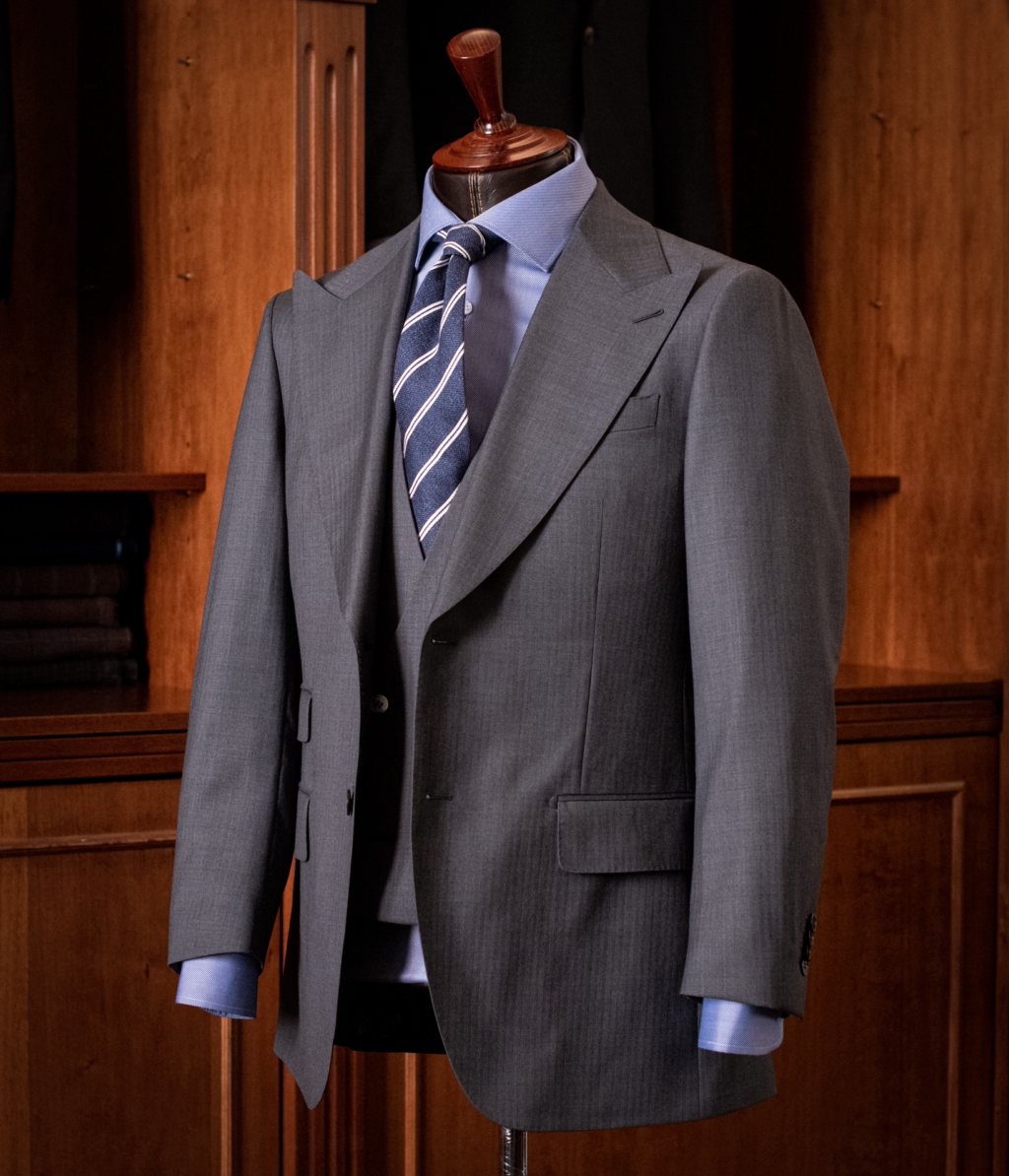 Abito Bernini Grigio Chiaro Spinato con Gilet