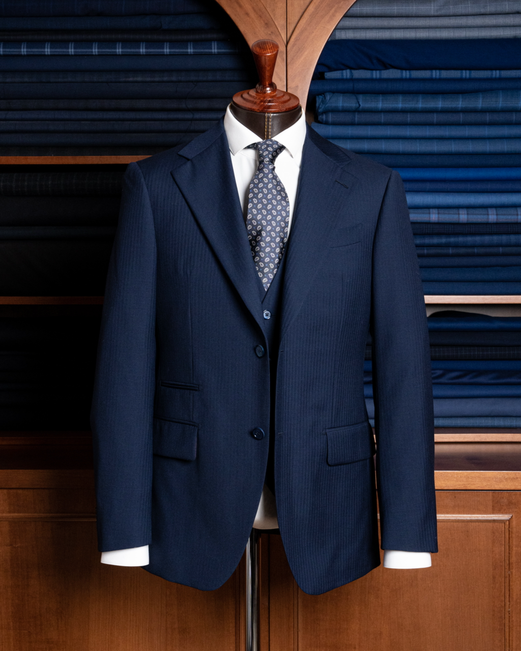 Abito Giotto Spinato Blu Navy con Gilet
