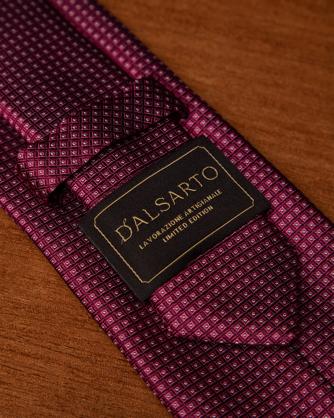 Cravatta Jacquard Rosa Magenta Con Microquadri Fucsia