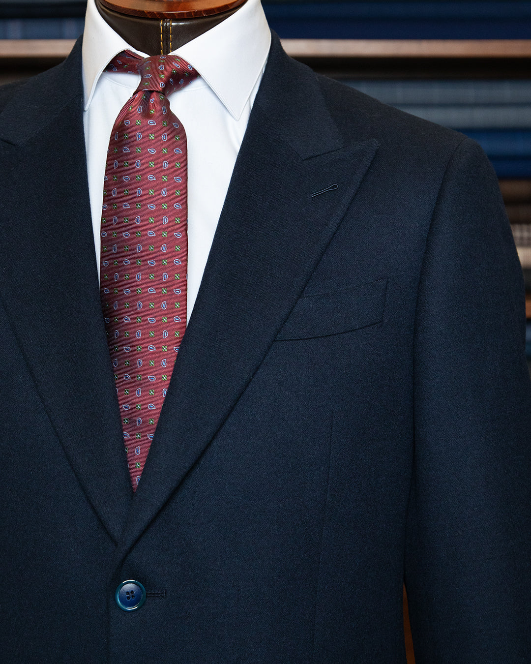 Tessuti Pregiati per l'Abito Invernale: Lane Premium e Cashmere