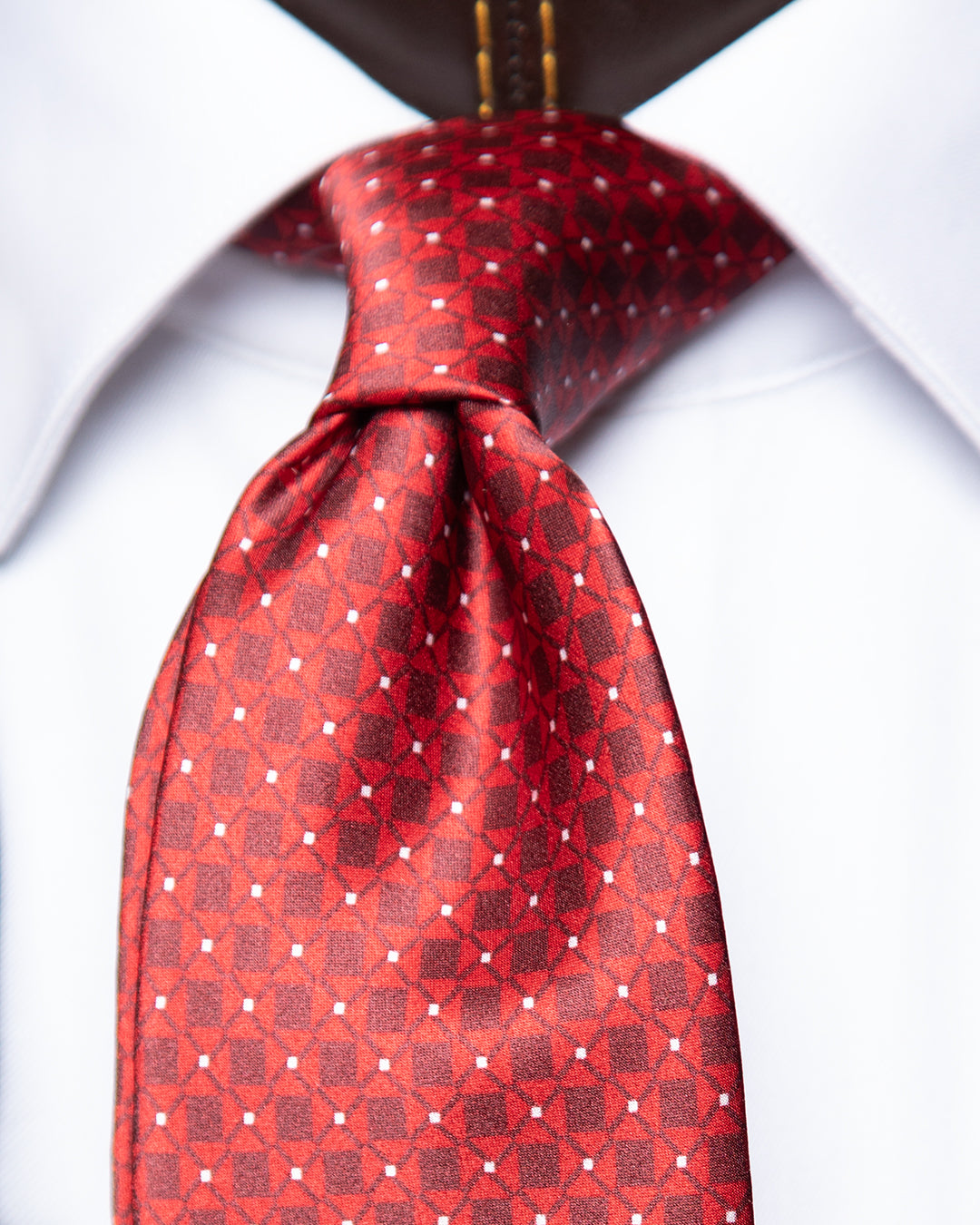 Cravatta Rosso Rubino con Motivo Geometrico