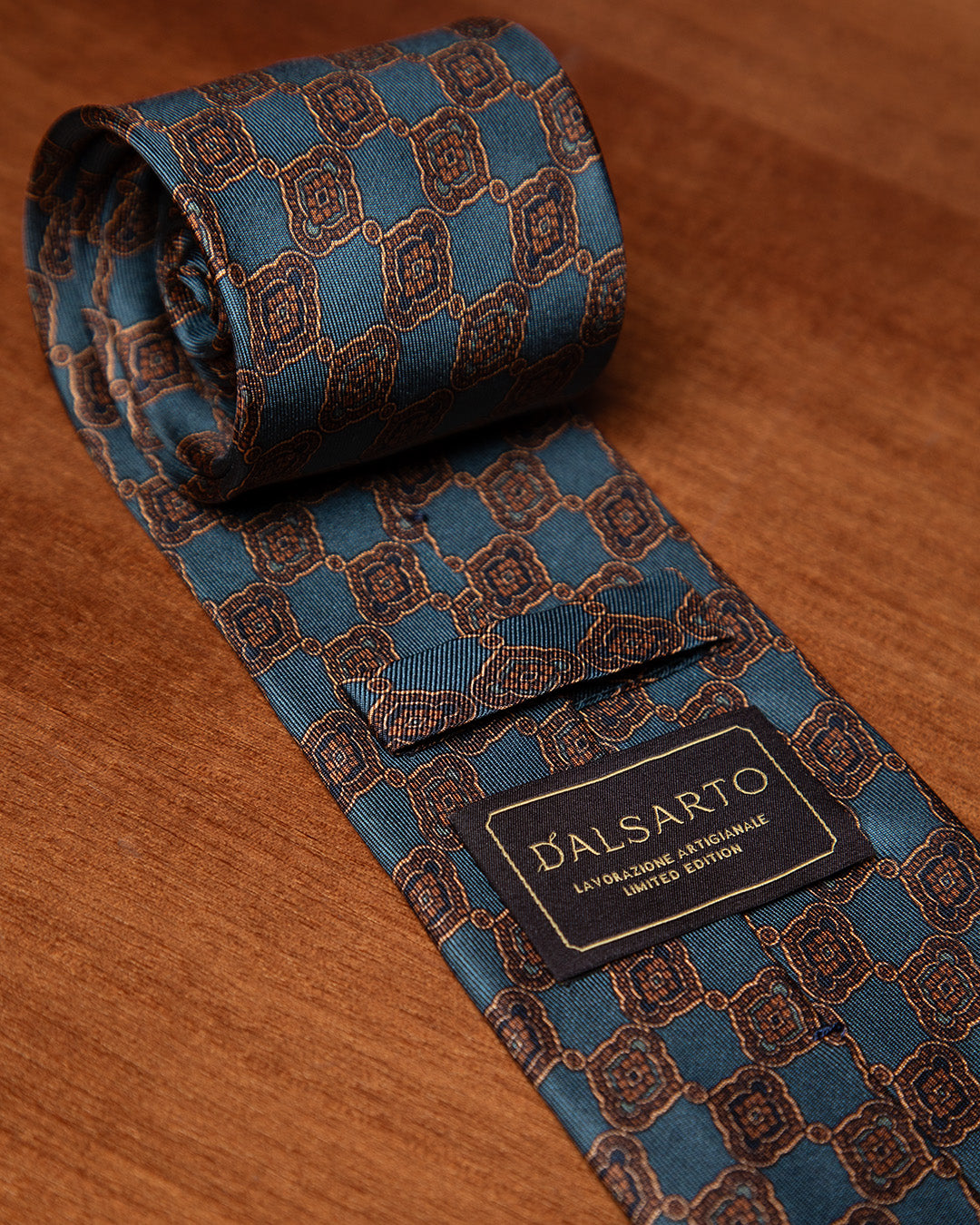 Sugar Paper Tie with Gold Grid and Bronze details