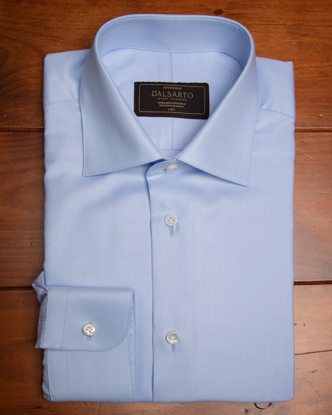 Camicia Azzurra Spinata con Collo Francese