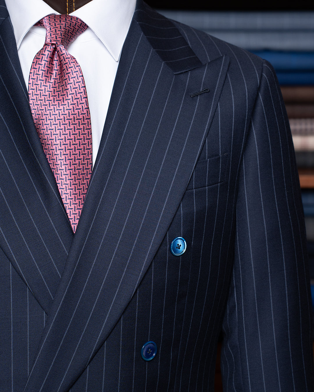 Abito Perugino Gessato Blu Navy con righe Azzurre