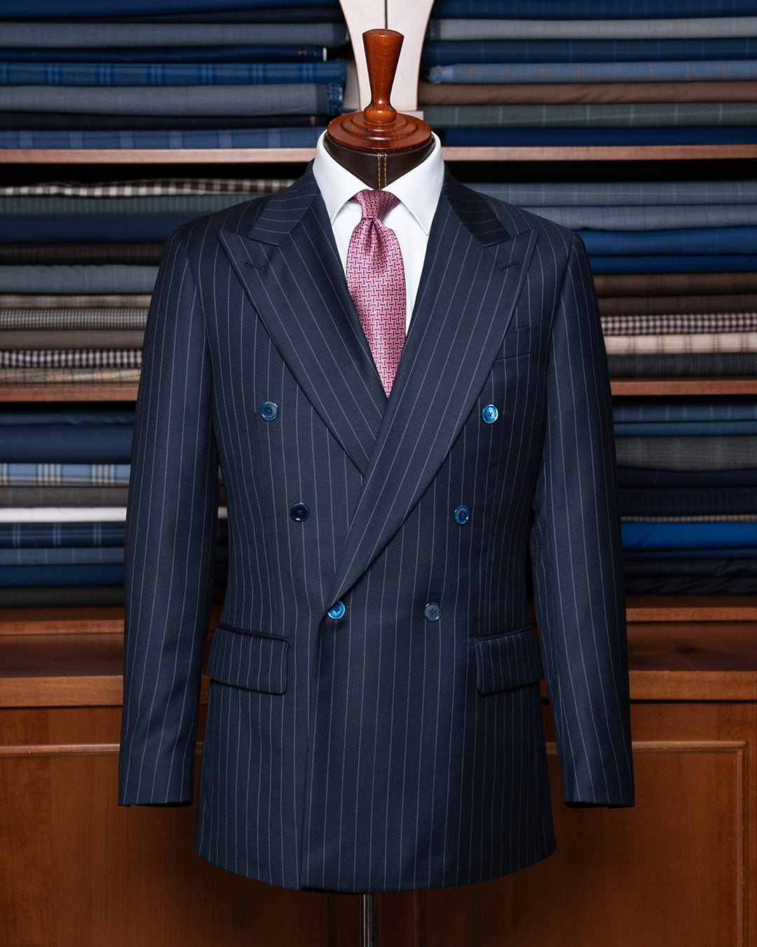 Abito Perugino Gessato Blu Navy con righe Azzurre