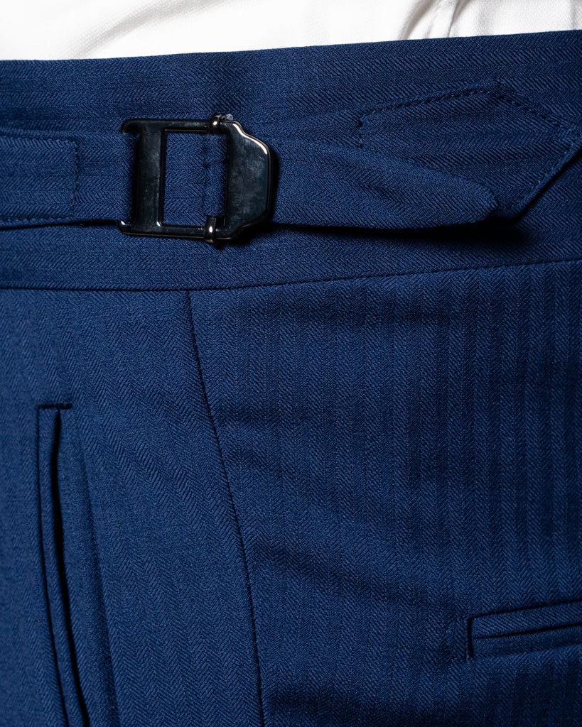 Abito Bernini Blu Chiaro Spinato con Gilet