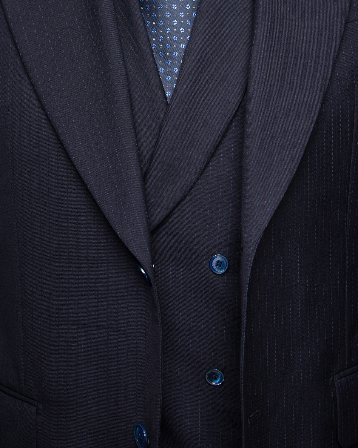 Abito Gessato Blu Navy con Righe Celesti