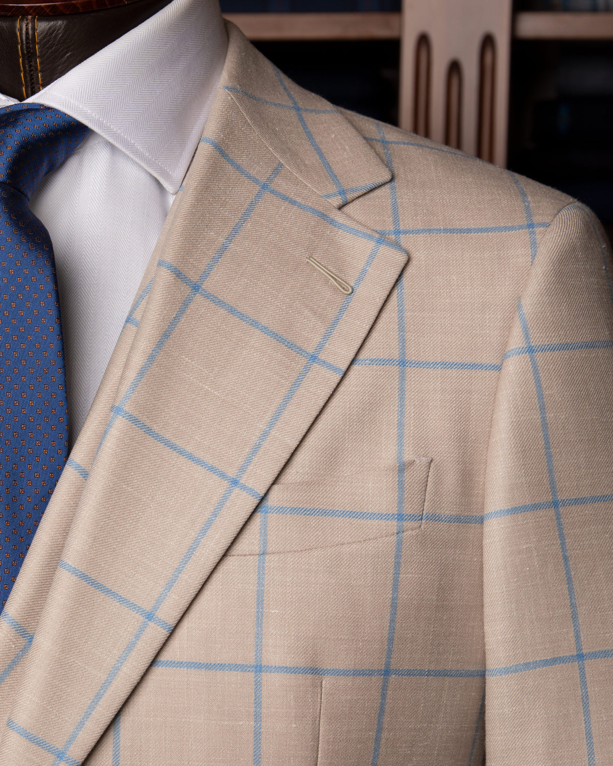 Abito Giotto Beige a Quadri Blu con Gilet