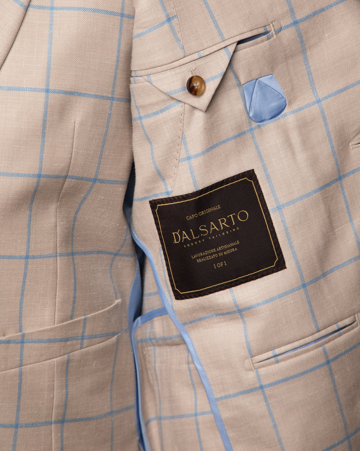 Abito Giotto Beige a Quadri Blu con Gilet
