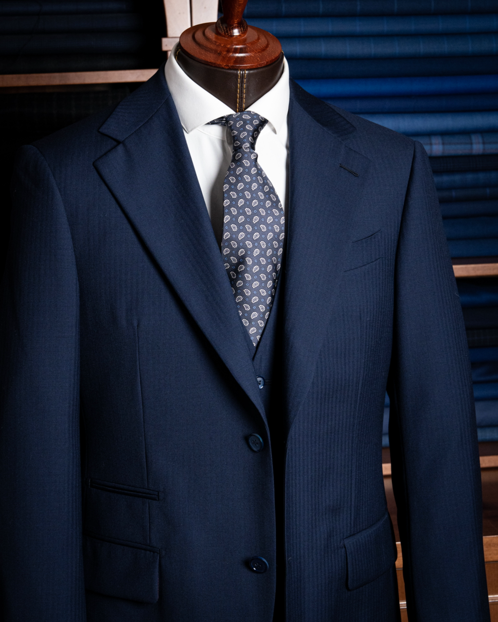 Abito Giotto Spinato Blu Navy con Gilet