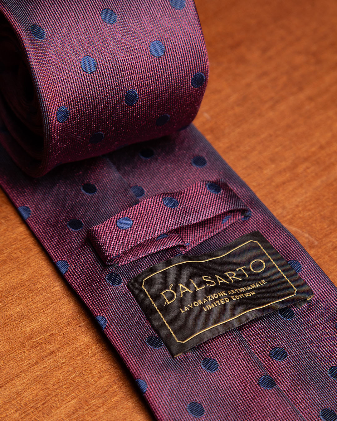 Cravatta Bordeaux con Pois Blu