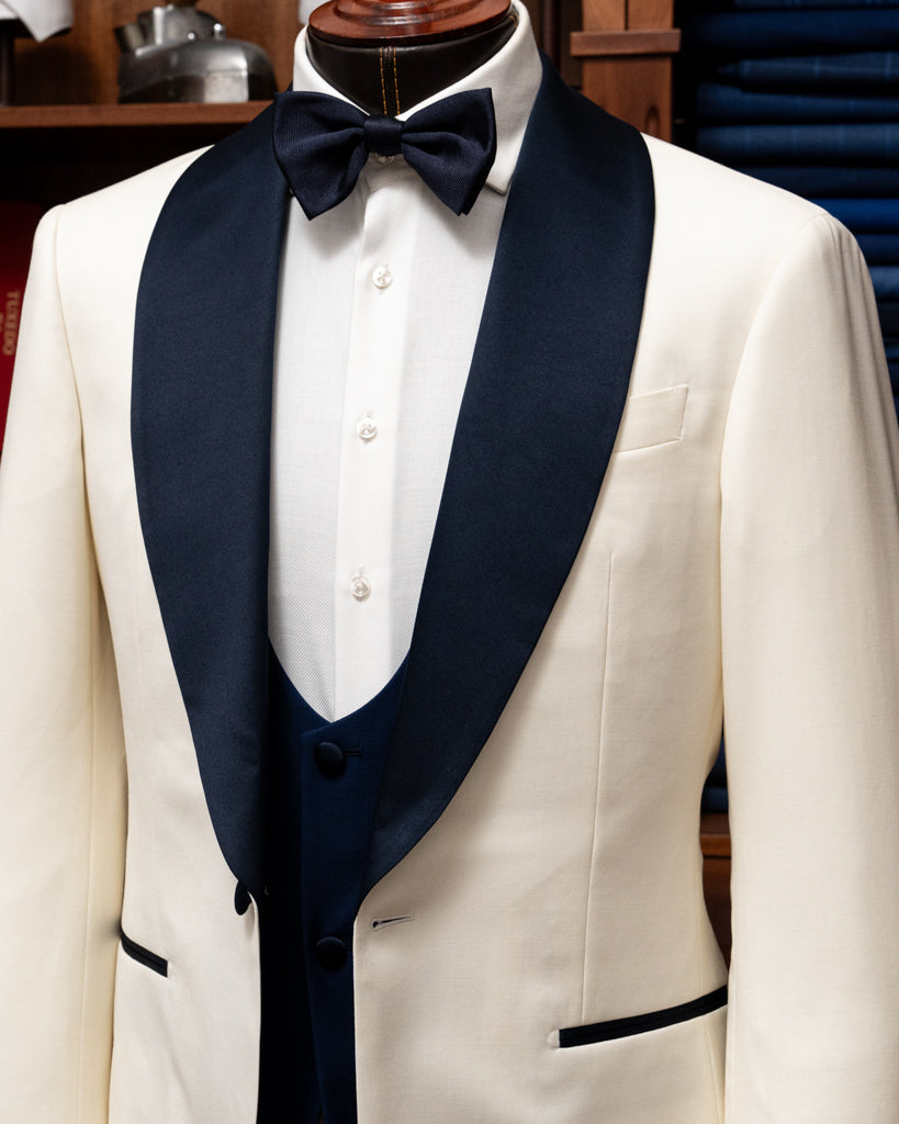 Smoking Donatello Crema con Raso Blu e Gilet Blu Cobalto